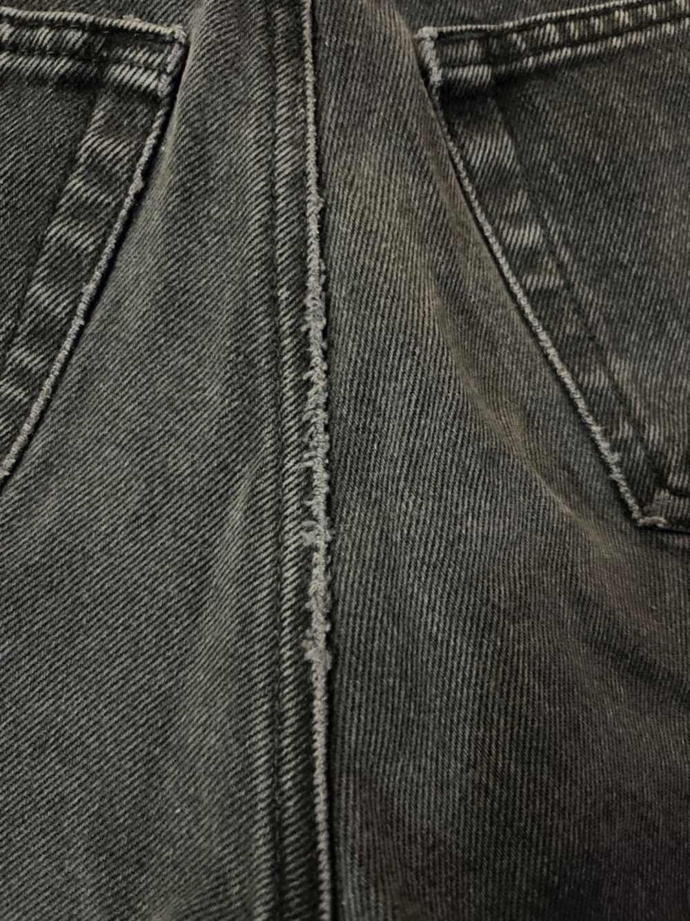 Vintage Jordache Black Denim Shorts Raw Hem Juniors 7/8 Used Y2K - Picture 6 of 14